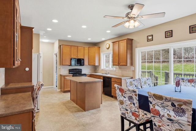 510 WHEATLAND CT, Lincoln University, PA 19352