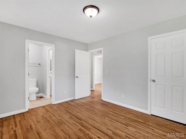 5321 Ville Angela Lane, Hazelwood, MO 63042