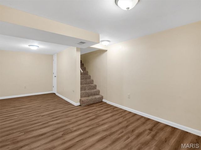 5321 Ville Angela Lane, Hazelwood, MO 63042