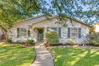 1805 Paxton Drive, Carrollton, TX 75007