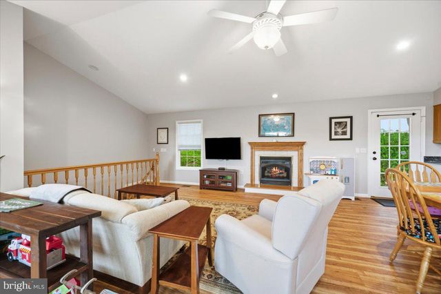 45 CARTER LN, Harpers Ferry, WV 25425