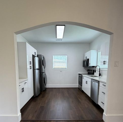 1968 W Mckinney Street, Houston, TX 77019