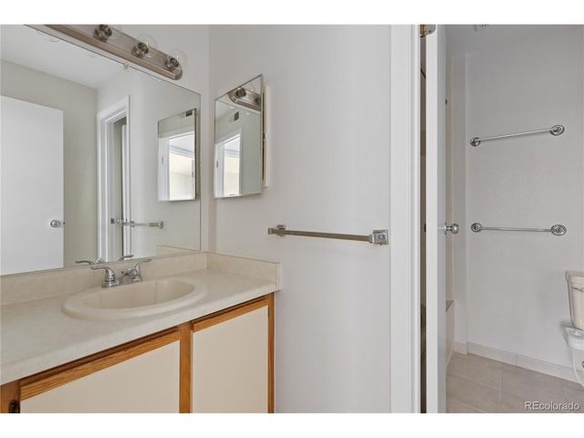 4760 S Wadsworth Blvd E301, Littleton, CO 80123