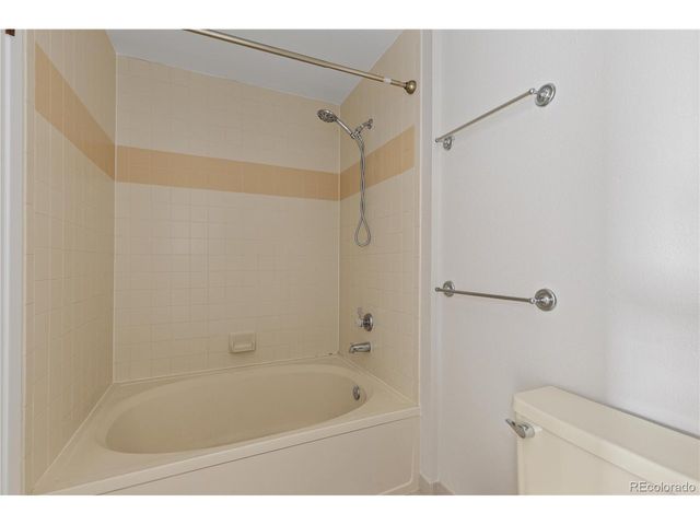 4760 S Wadsworth Blvd E301, Littleton, CO 80123