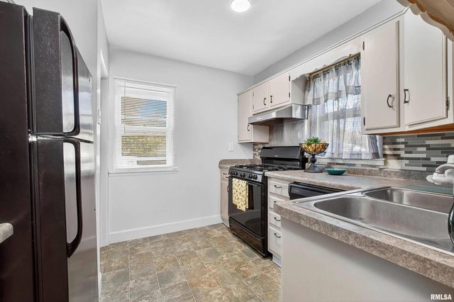 3117 25TH Avenue, Rock Island, IL 61201