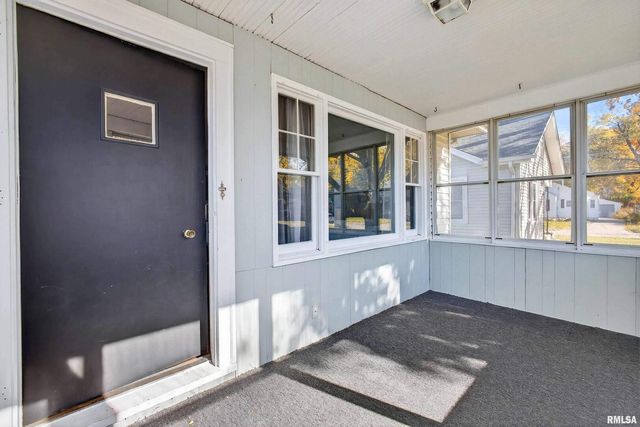 3117 25TH Avenue, Rock Island, IL 61201