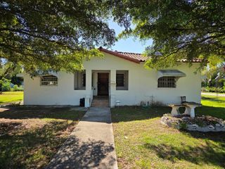 145 SW 3rd Avenue, Florida City, FL 33034