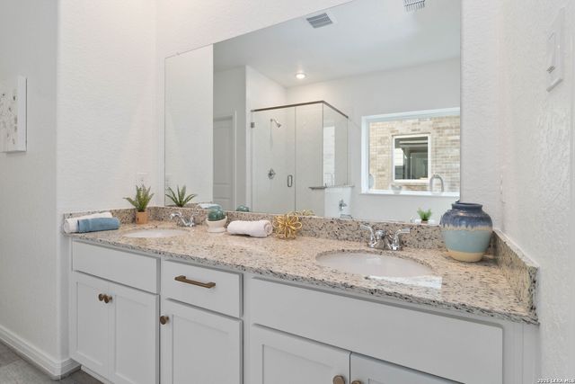 8936 Hazel Birch, Elmendorf, TX 78112