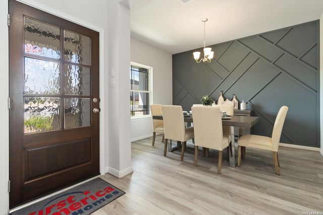 8936 Hazel Birch, Elmendorf, TX 78112