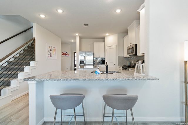 8936 Hazel Birch, Elmendorf, TX 78112