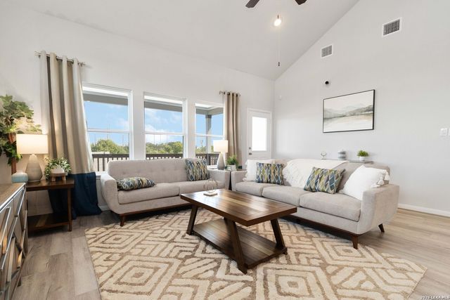 8936 Hazel Birch, Elmendorf, TX 78112