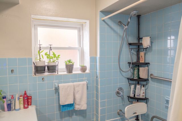 2100 S 50th Avenue, Cicero, IL 60804