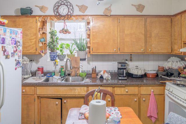 2100 S 50th Avenue, Cicero, IL 60804