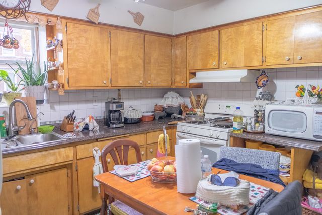 2100 S 50th Avenue, Cicero, IL 60804