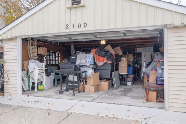 2100 S 50th Avenue, Cicero, IL 60804