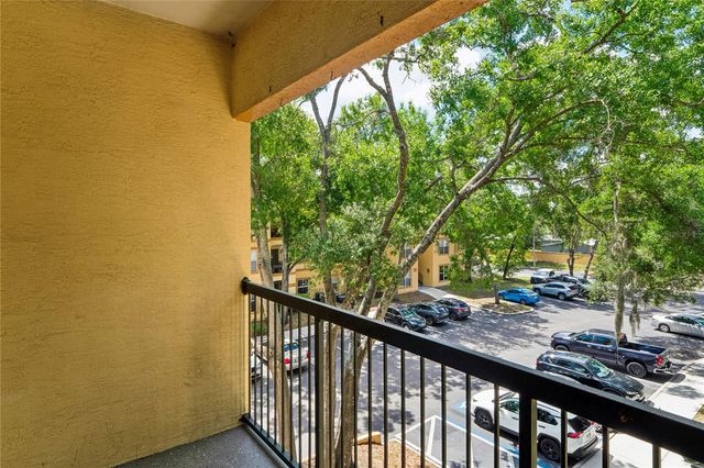 5618 PINNACLE HEIGHTS CIRCLE 312, Tampa, FL 33624