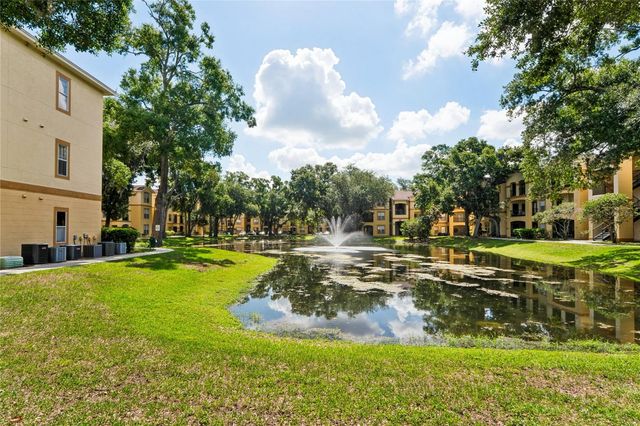 5618 PINNACLE HEIGHTS CIRCLE 312, Tampa, FL 33624