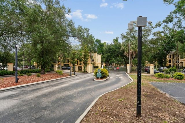 5618 PINNACLE HEIGHTS CIRCLE 312, Tampa, FL 33624
