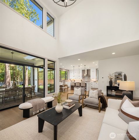 14030 NE 6th Place, Bellevue, WA 98007