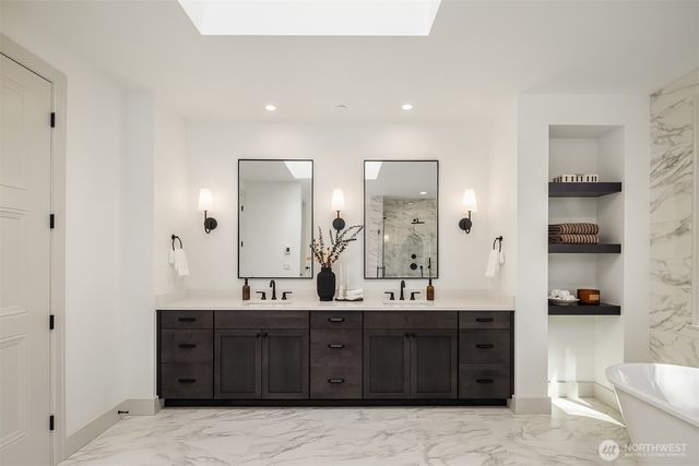 14030 NE 6th Place, Bellevue, WA 98007