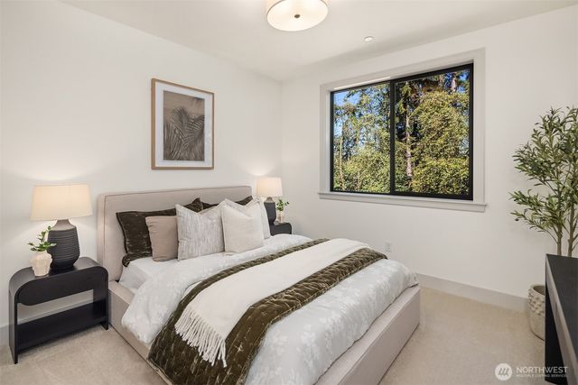 14030 NE 6th Place, Bellevue, WA 98007