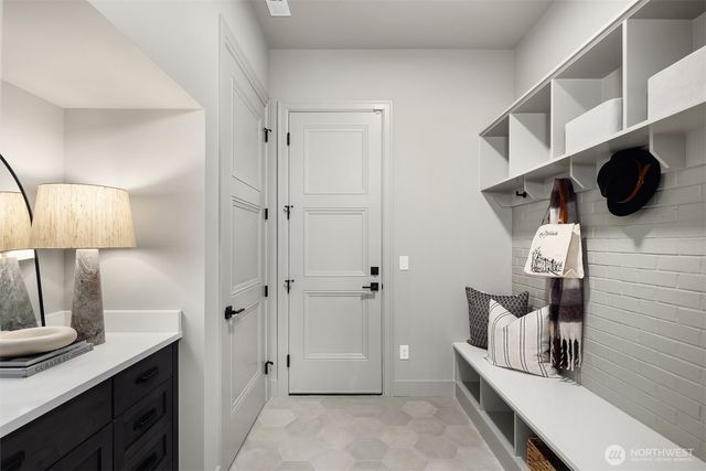 14030 NE 6th Place, Bellevue, WA 98007