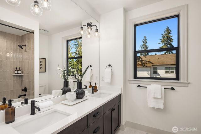 14030 NE 6th Place, Bellevue, WA 98007