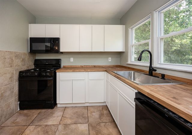 1443 63rd Street, Des Moines, IA 50311