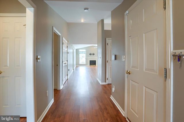 53 BURWICK DR, Mechanicsburg, PA 17050