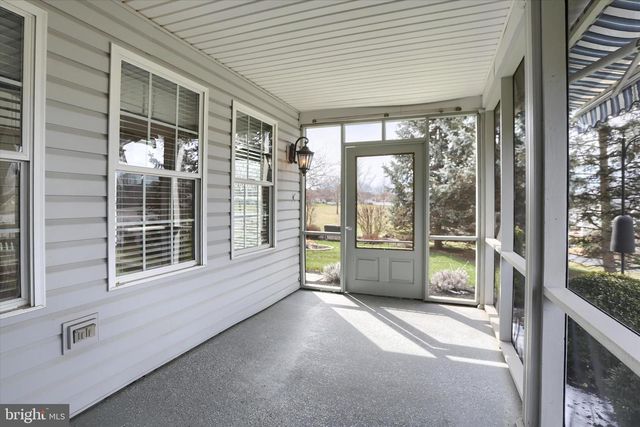 53 BURWICK DR, Mechanicsburg, PA 17050