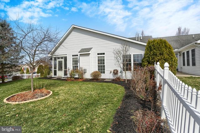 53 BURWICK DR, Mechanicsburg, PA 17050