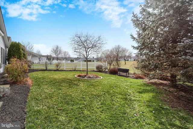 53 BURWICK DR, Mechanicsburg, PA 17050