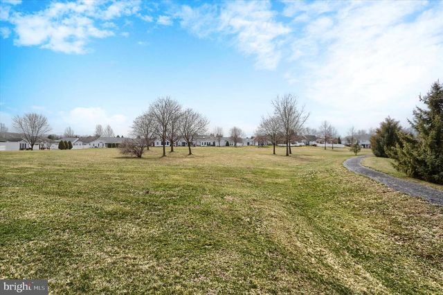 53 BURWICK DR, Mechanicsburg, PA 17050