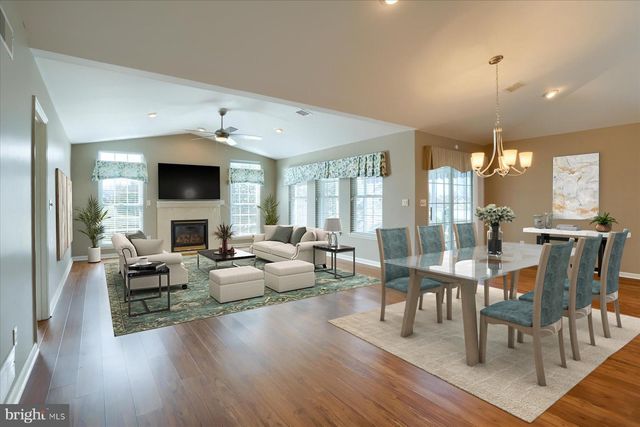 53 BURWICK DR, Mechanicsburg, PA 17050