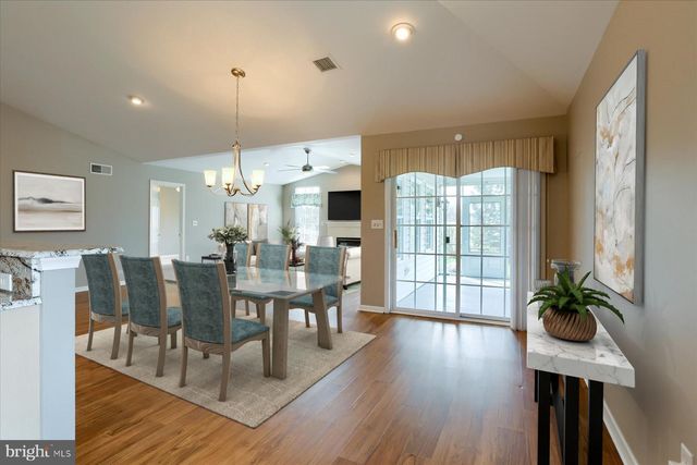 53 BURWICK DR, Mechanicsburg, PA 17050