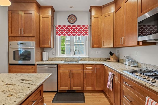 2 Summer Hill Cir 2, Arlington, MA 02474