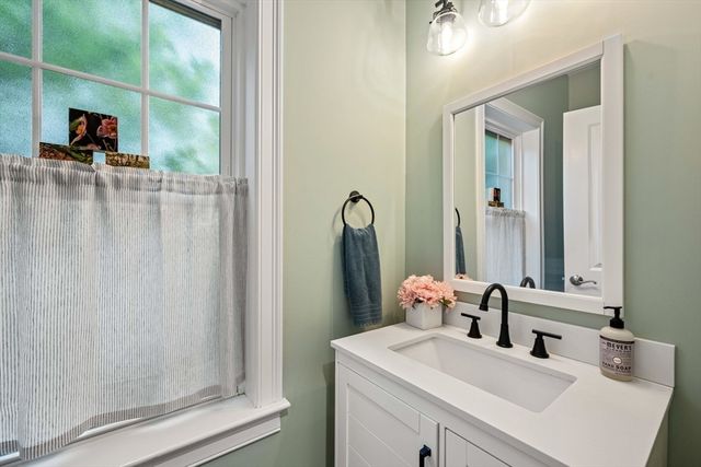 2 Summer Hill Cir 2, Arlington, MA 02474