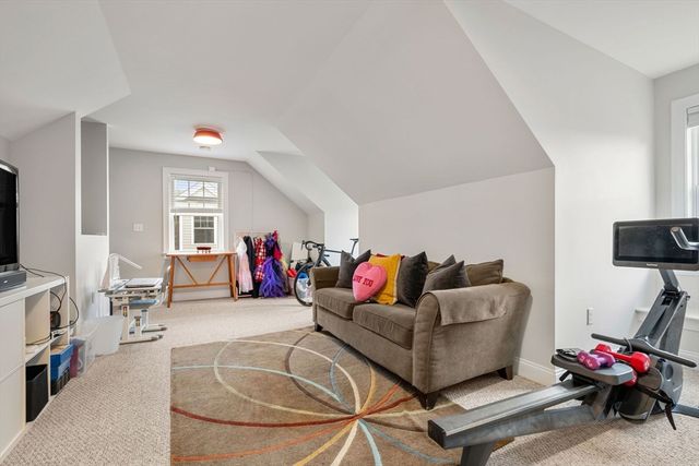 2 Summer Hill Cir 2, Arlington, MA 02474