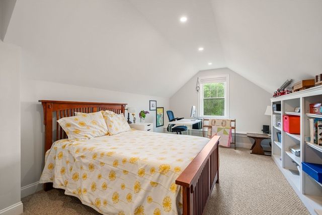 2 Summer Hill Cir 2, Arlington, MA 02474
