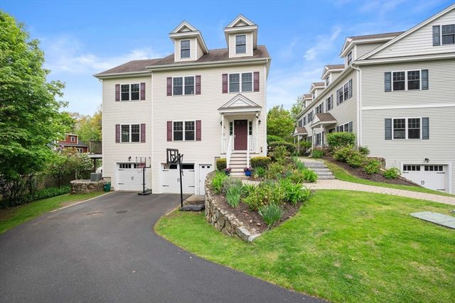 2 Summer Hill Cir 2, Arlington, MA 02474