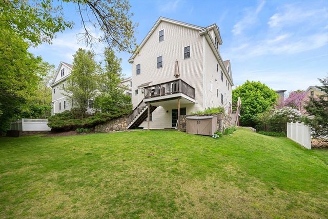 2 Summer Hill Cir 2, Arlington, MA 02474
