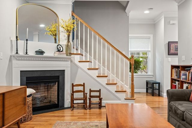 2 Summer Hill Cir 2, Arlington, MA 02474