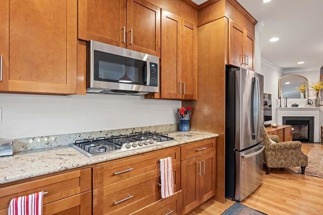 2 Summer Hill Cir 2, Arlington, MA 02474