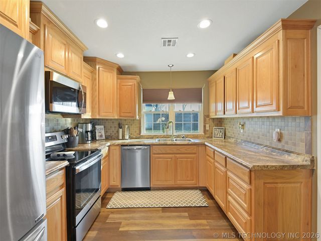 17506 US Hwy 77, Springer, OK 73458