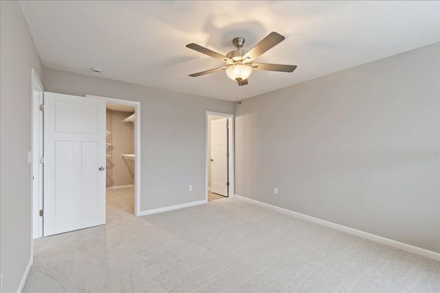 566 Foxhill Drive, 12-302, Crescent Springs, KY 41017