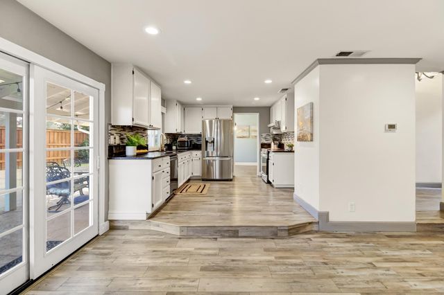 5200 Vista Del Oro Way, Fair Oaks, CA 95628