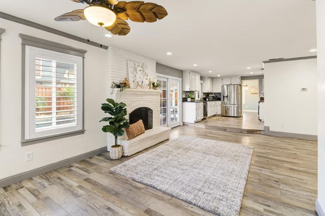 5200 Vista Del Oro Way, Fair Oaks, CA 95628