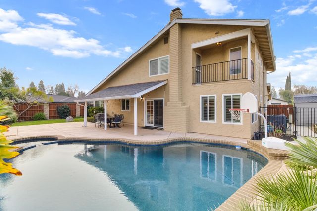 5200 Vista Del Oro Way, Fair Oaks, CA 95628