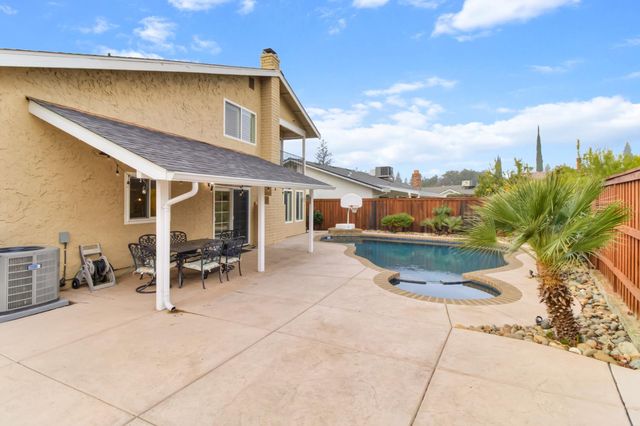 5200 Vista Del Oro Way, Fair Oaks, CA 95628