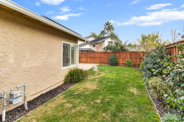 5200 Vista Del Oro Way, Fair Oaks, CA 95628